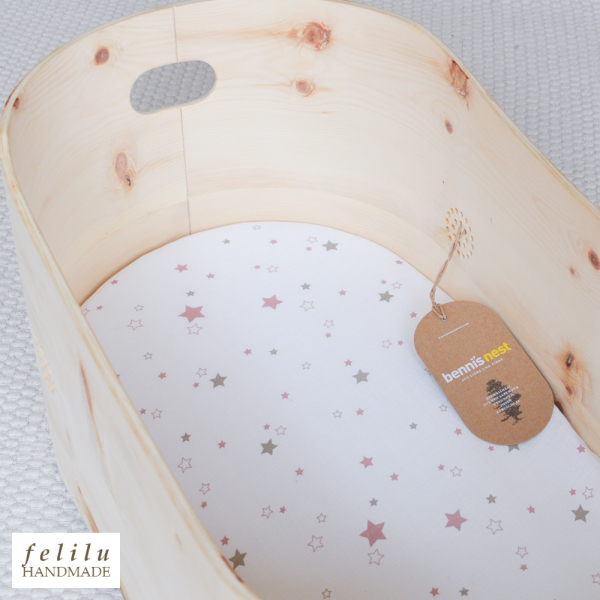 Matratzenbezug von felilu für Benni's Nest in rosa Sternen